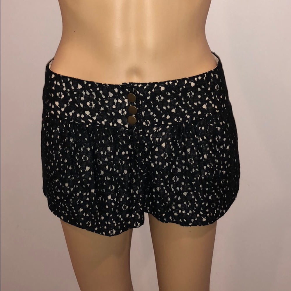 Just ginger boho chic laced bubble shorts size sm